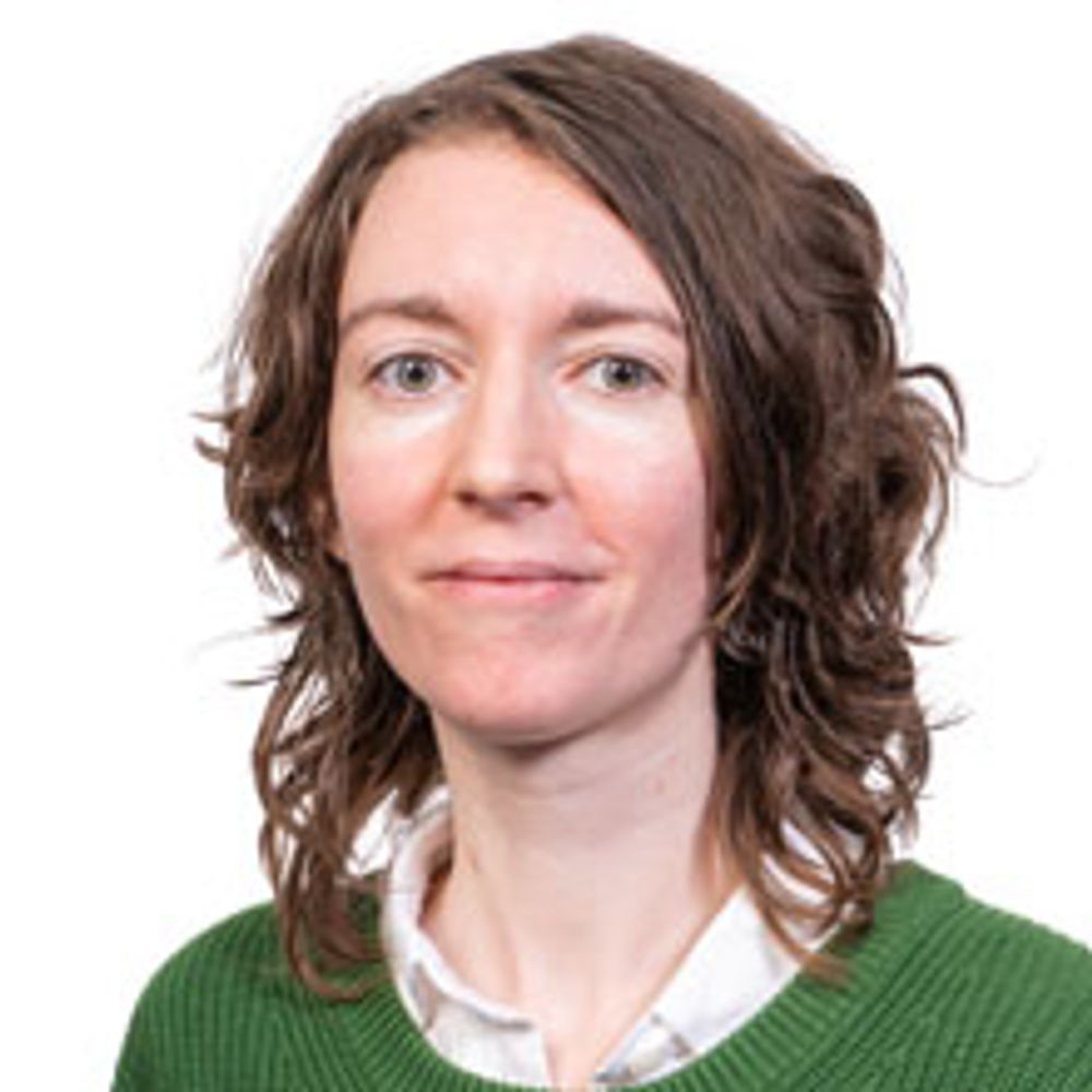 Naomi M Murphy