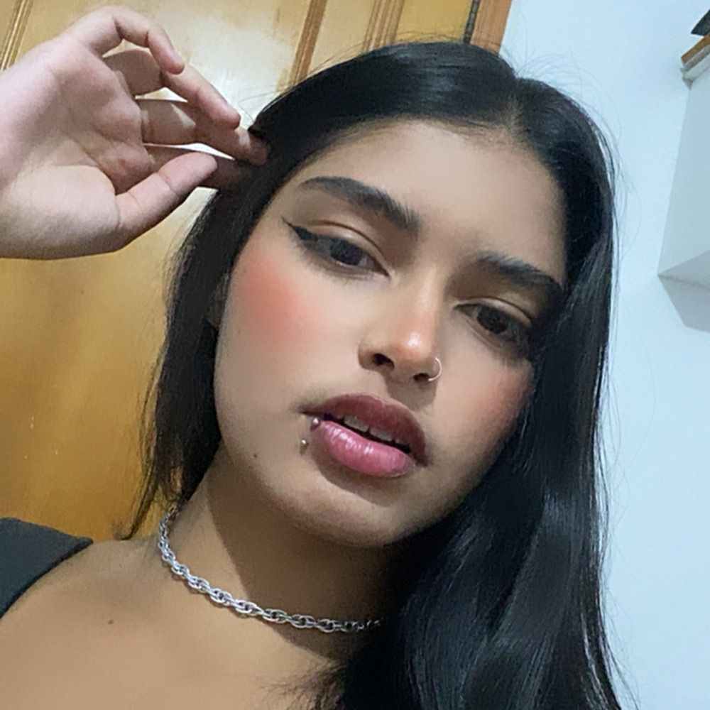 larissa.