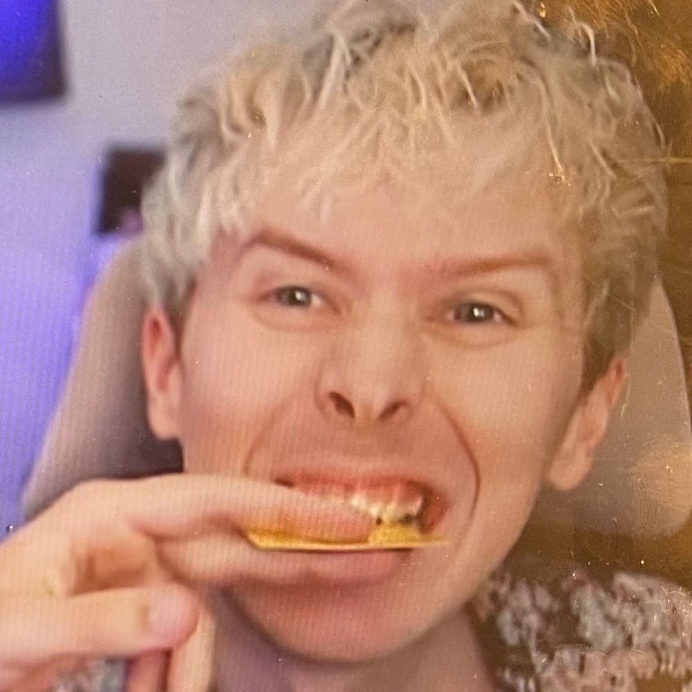 Phil Lester‘s Teeth