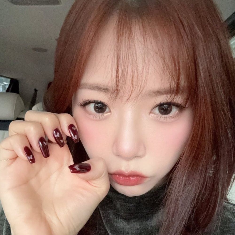 윤