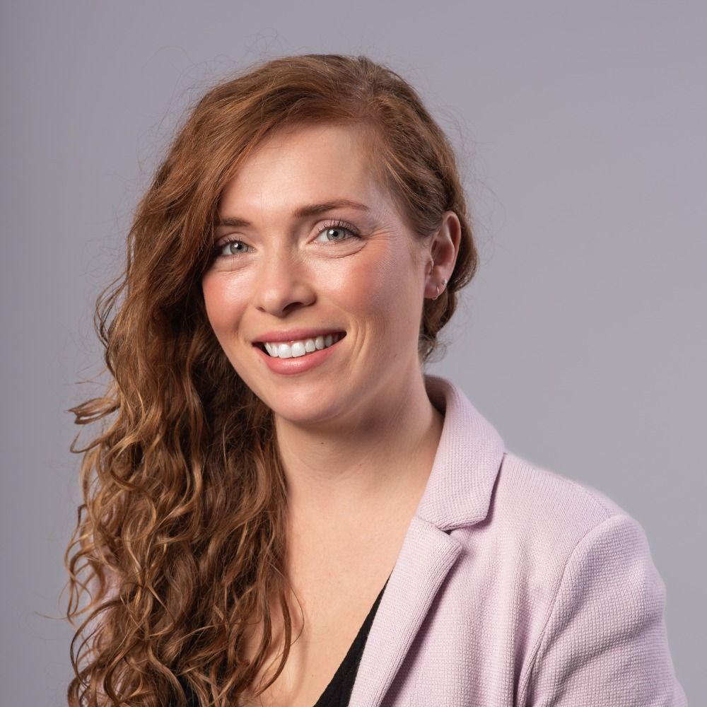 Dr Rebecca McLean
