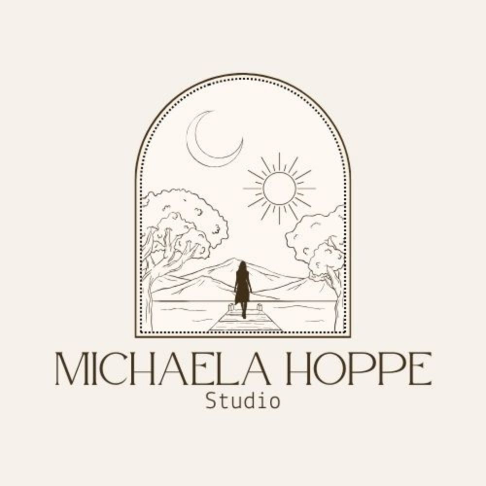 Michaela Hoppe: Artist