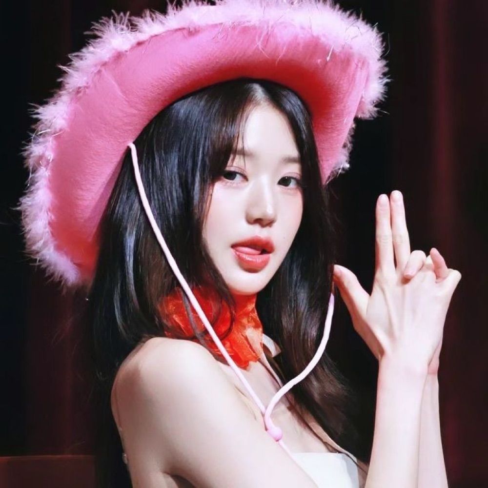 𝐦𝐢𝐫𝐨𝐬𝐥𝐚𝐯𝐚 ✧˖°.