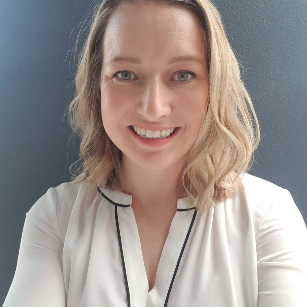 Dr Julia Dray