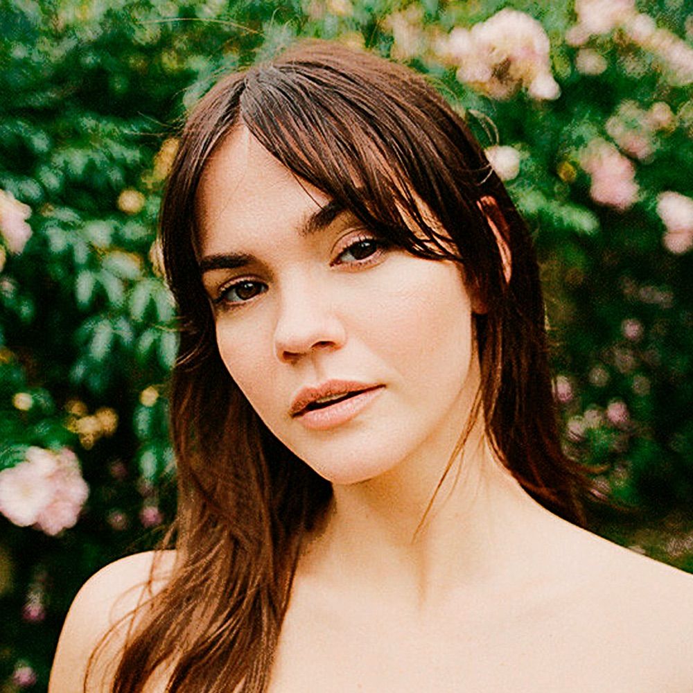 Maia Mitchell Brasil