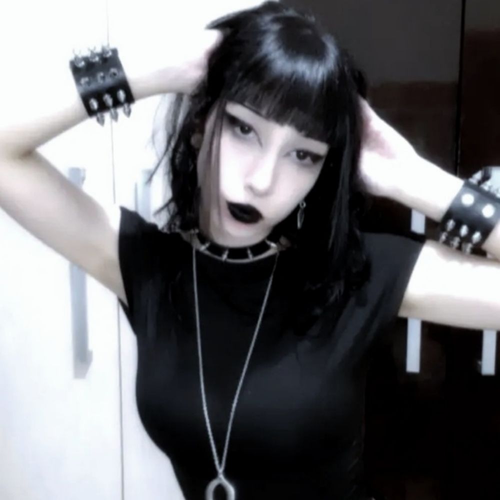 emi 🦇