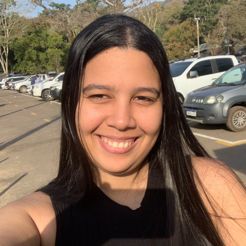 Thaís
