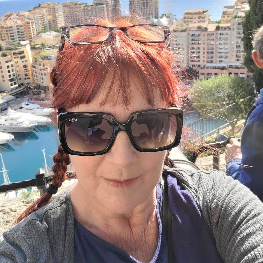 Elaine Stathakis