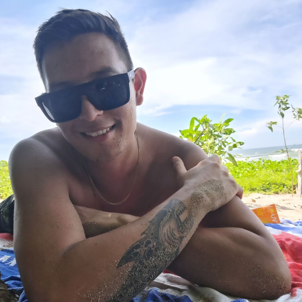 Alexander Alvarado