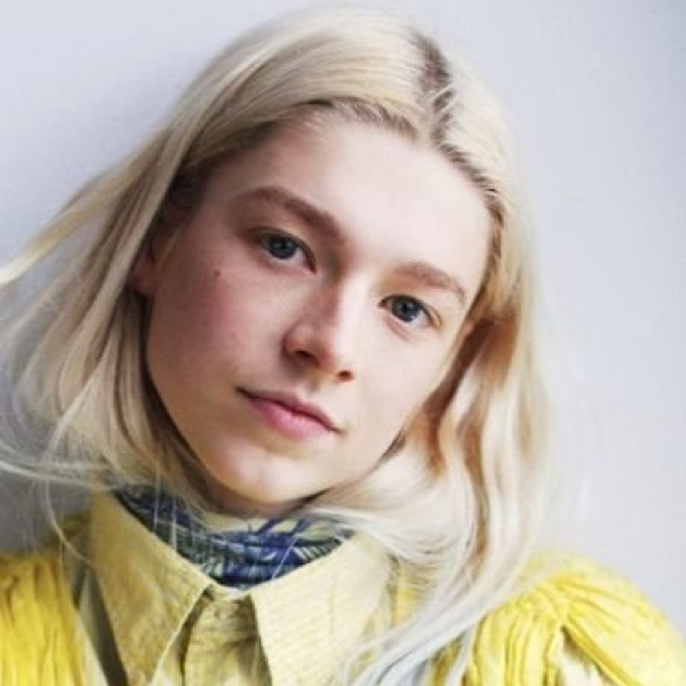 Zoe White