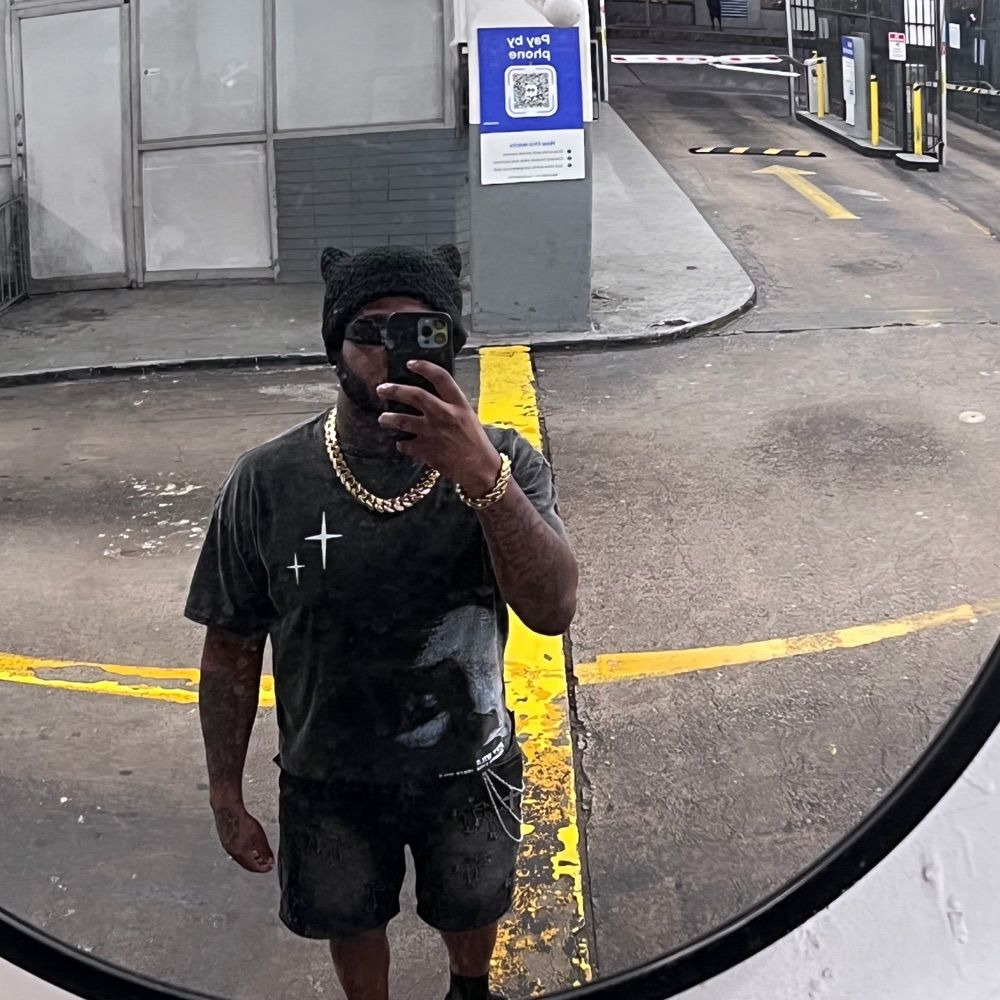 Dr Grxmss🏦🏚️