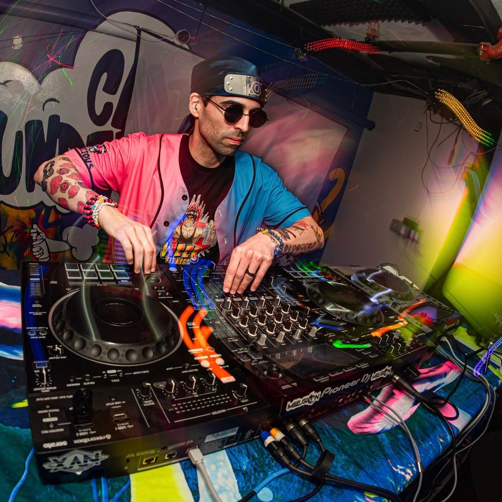 DJ Weebalicious