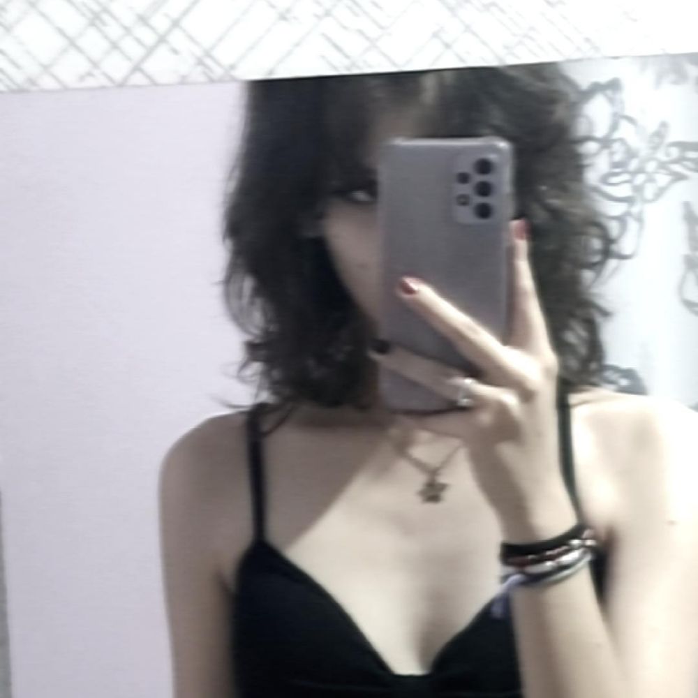 Manu - M ﹒✮ ♡