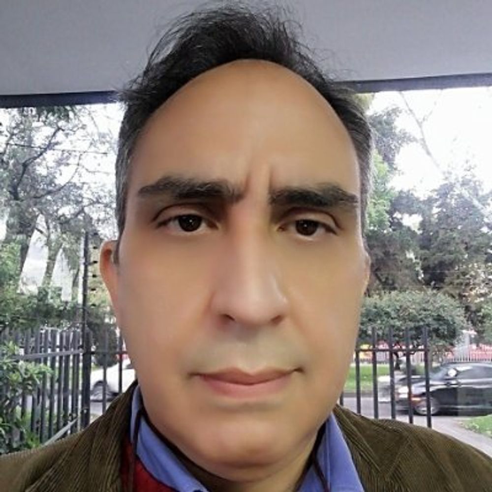 Luis J. González Oquendo