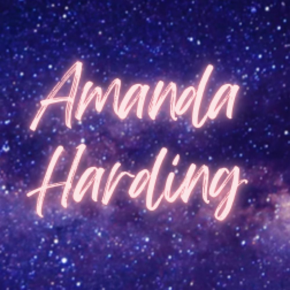 Amanda Harding (she/her)