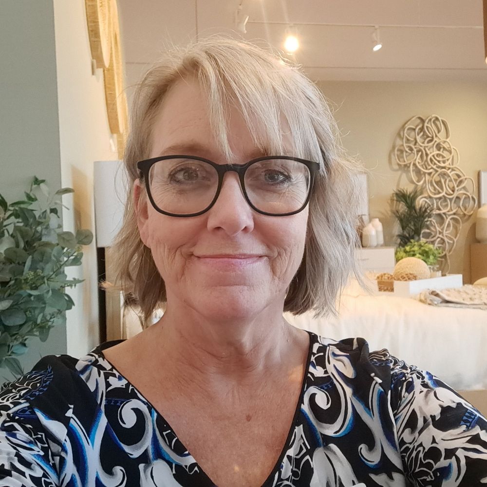 Ellen Hamaker