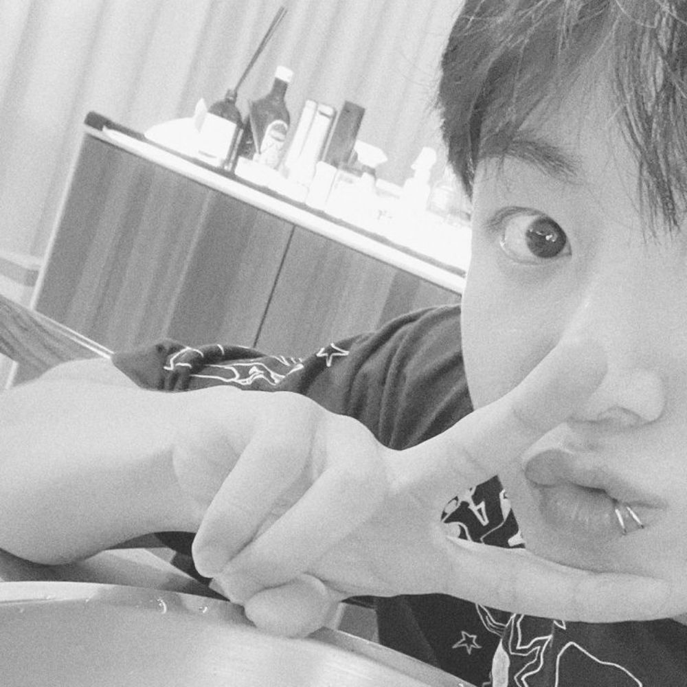 ㅤㅤ  Z.