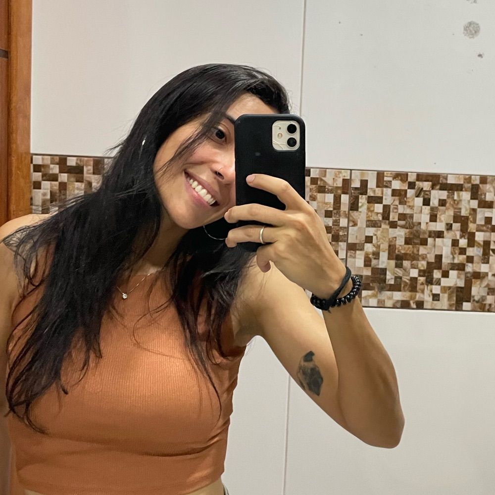 Lari Ferraz 
