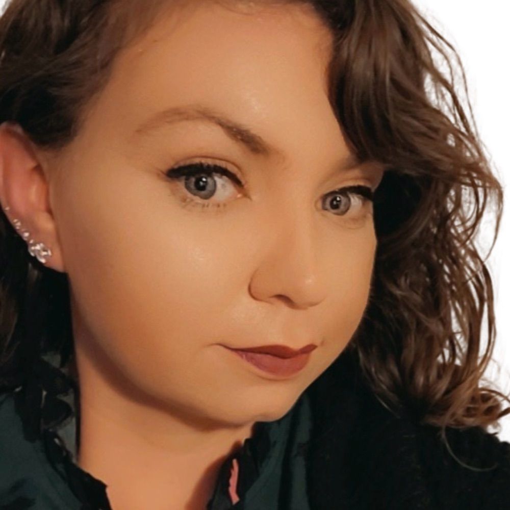 Raven Leithe Harlow - Author
