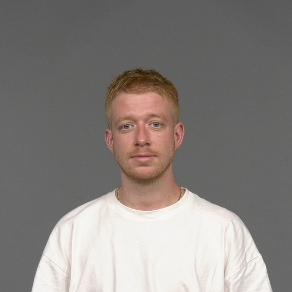 Alex Ayres