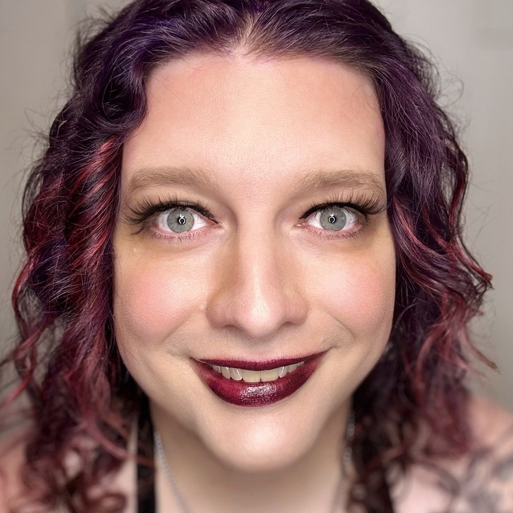 winnie-writes.anticapitalistcatgirl.com profile picture