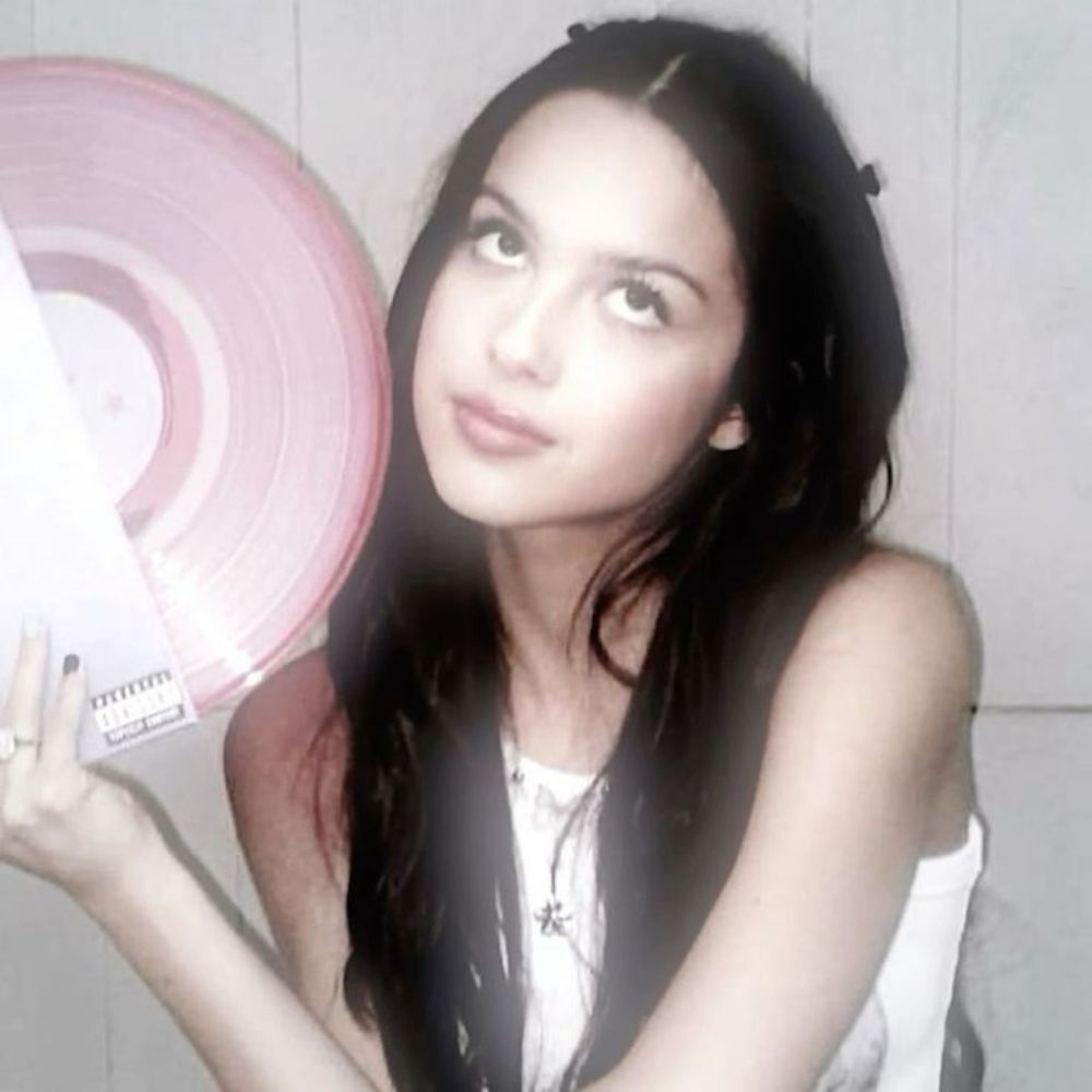 nina (𝓵𝓲𝓿𝓲𝓮'𝓼 𝓿𝓮𝓻𝓼𝓲𝓸𝓷)