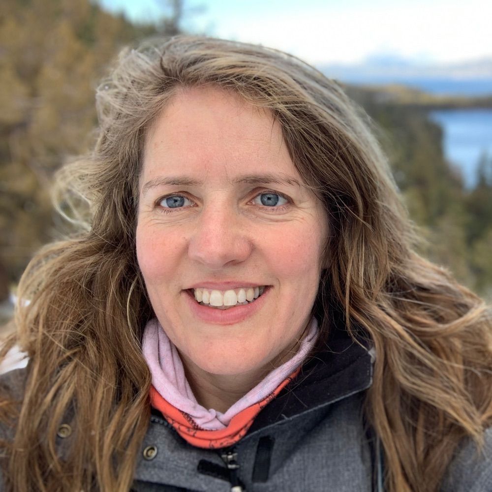 Emi MacLean