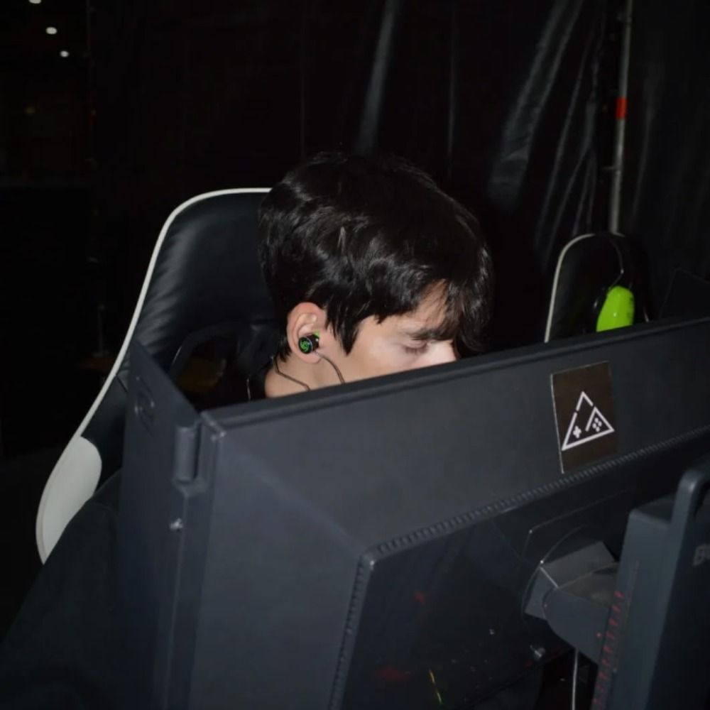 Lucasye_-