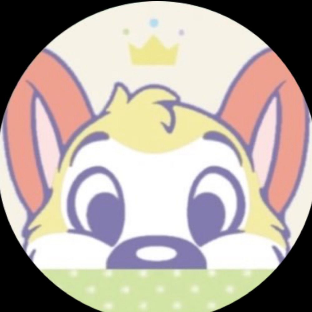 Little-ish King, but blue.