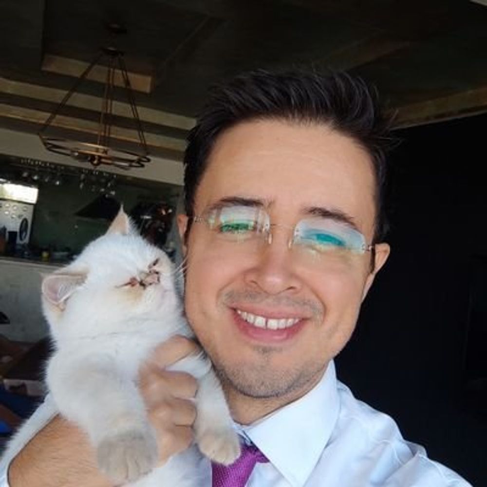 Jonathan Lomelí 
