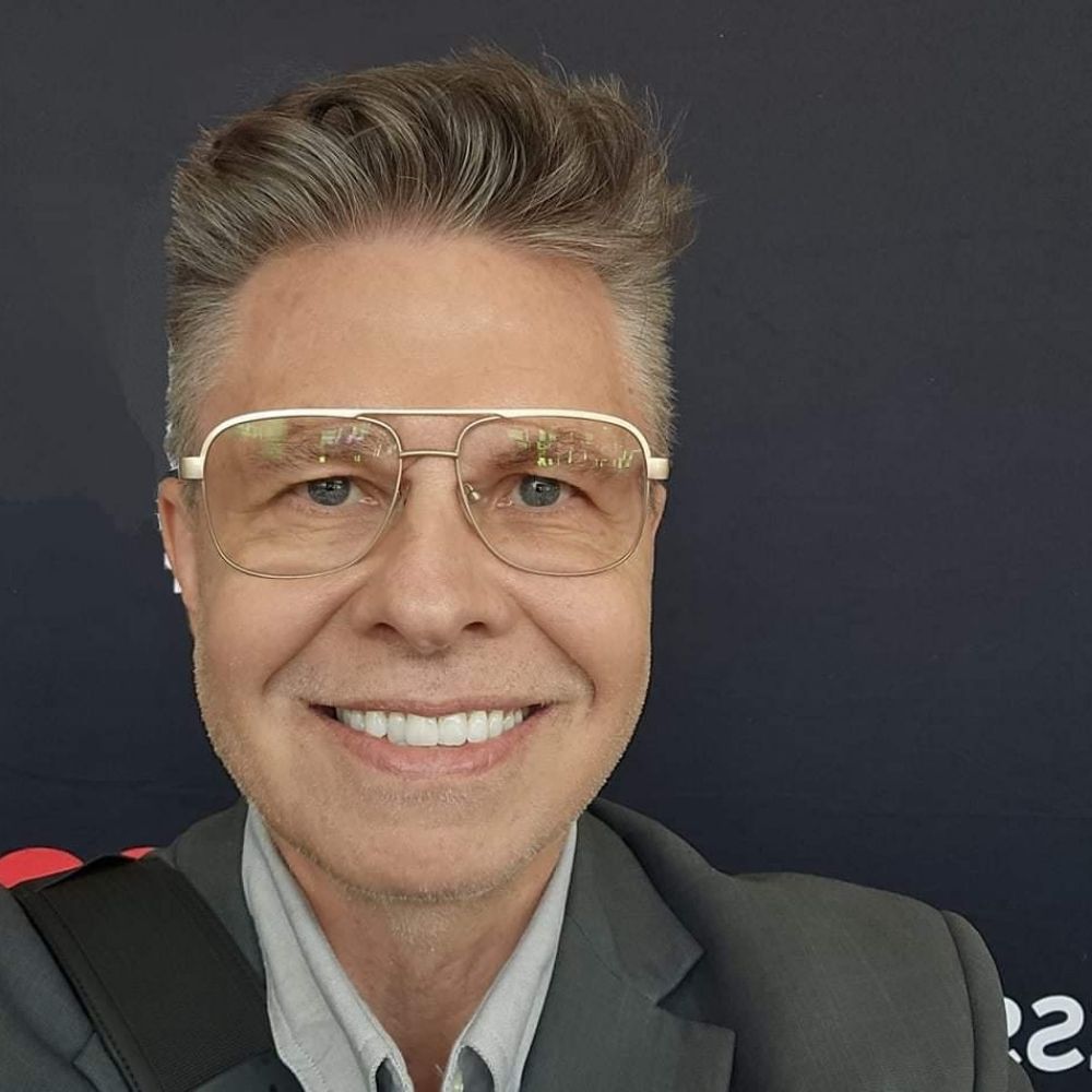 Kevin Novak (Helvetica)