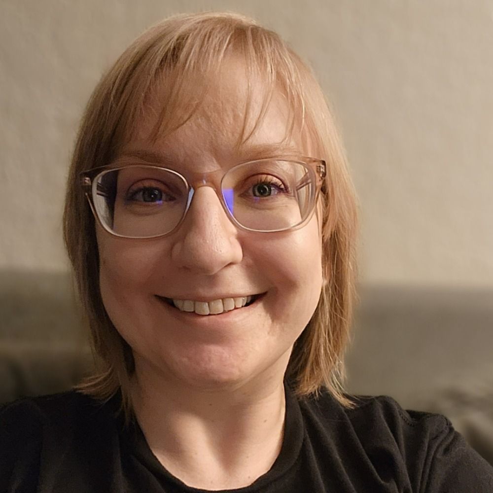 Michelle Rascon 🌈 Fiction Editor