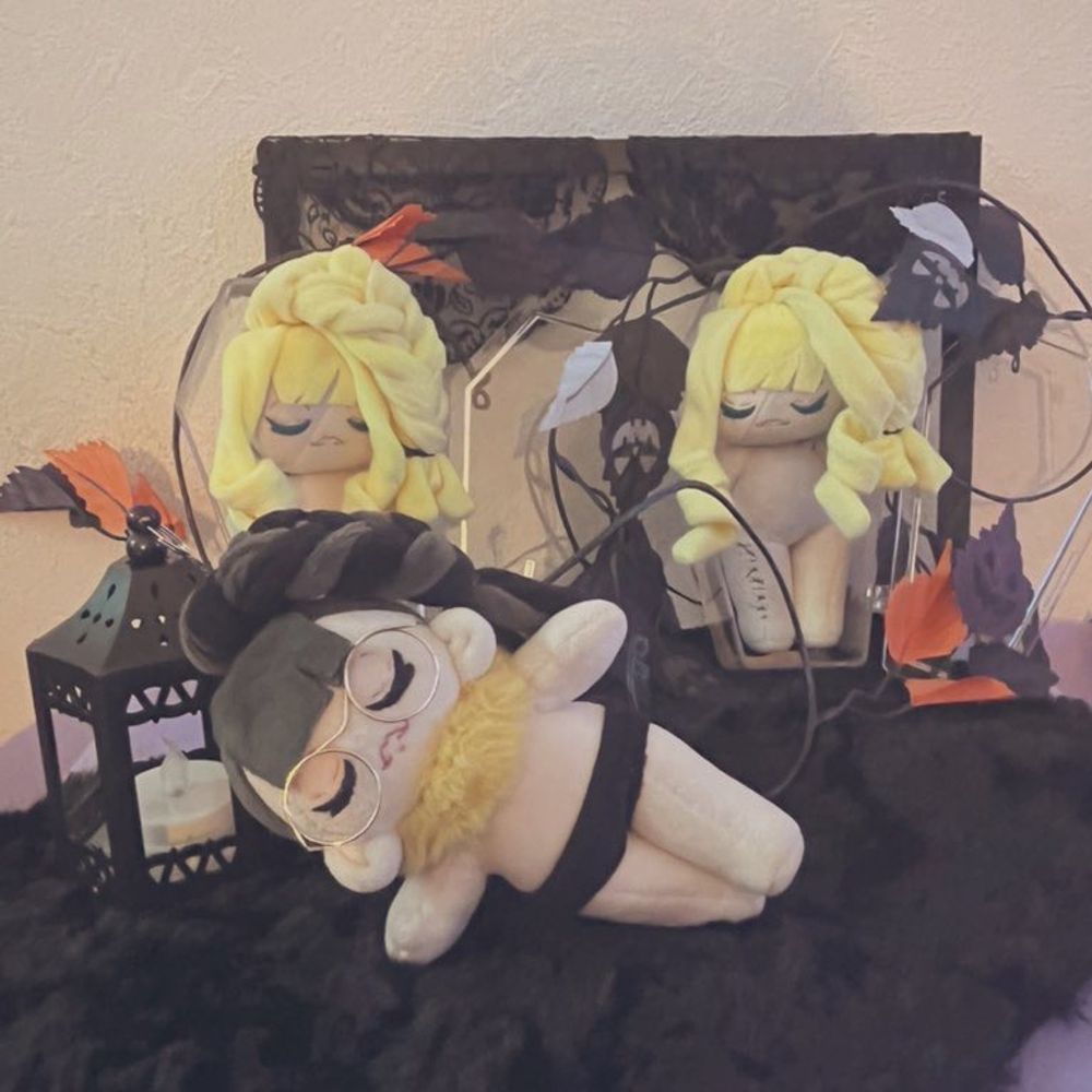 とみアコークロー
