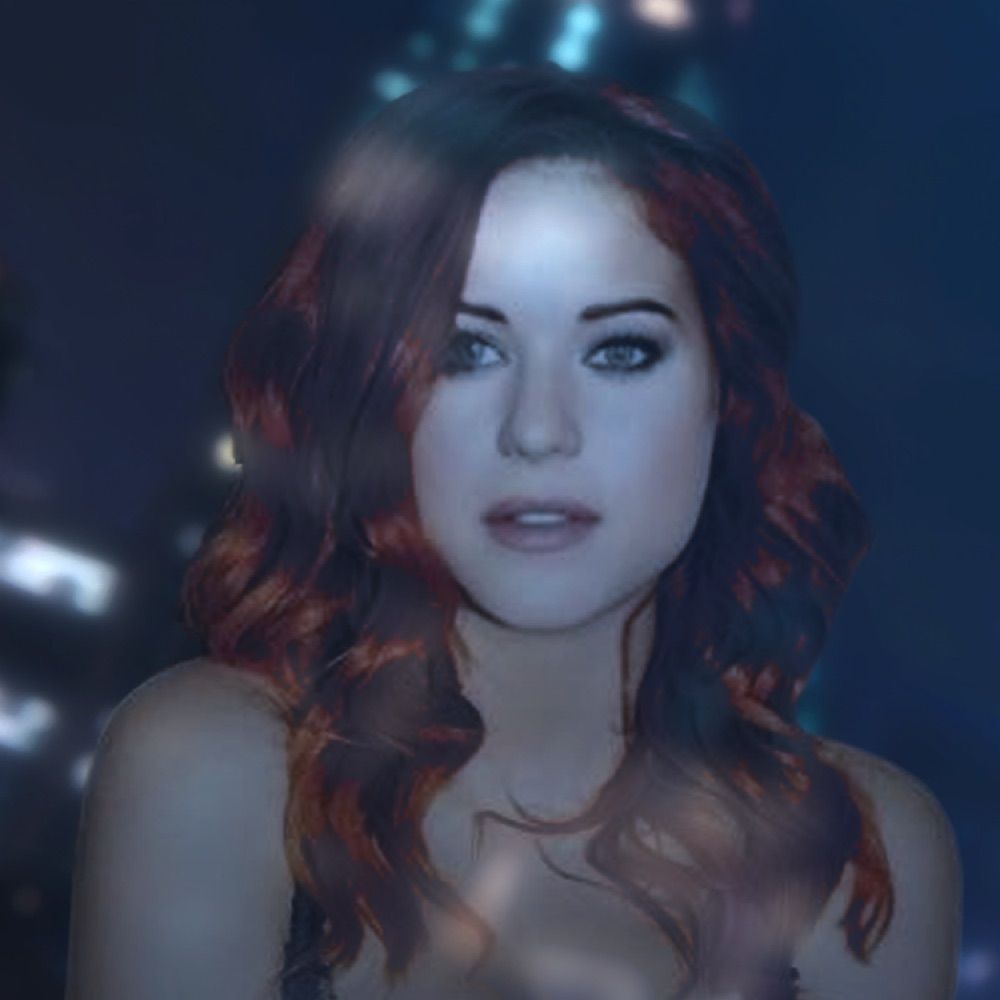 Deanna Black (#Parody)