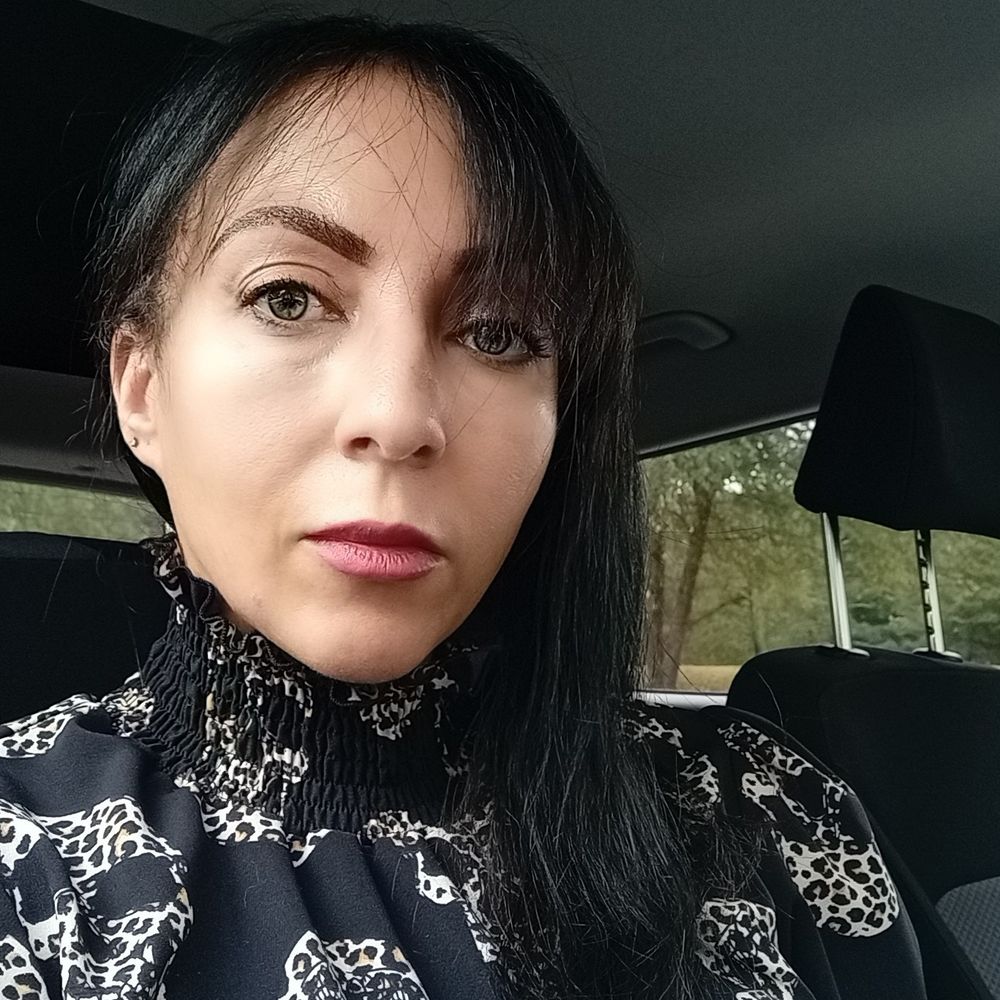 Author Emma Alisyn