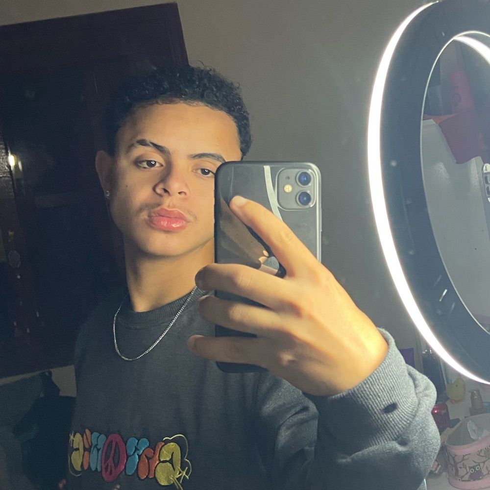 Adrian 🕷️