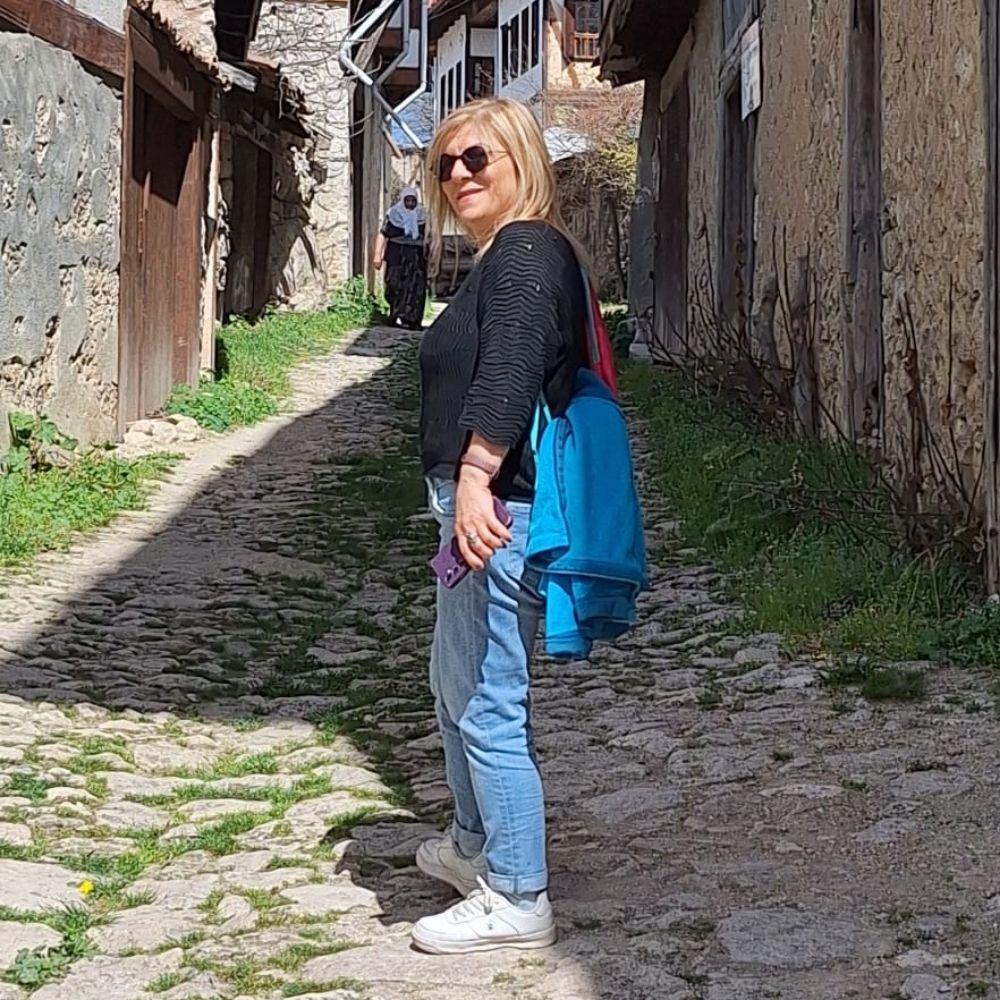 Songül Dolu