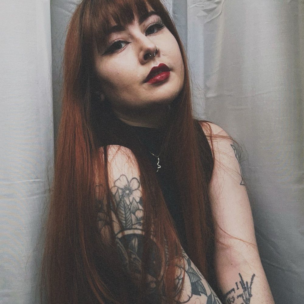 Lynn (she/they)