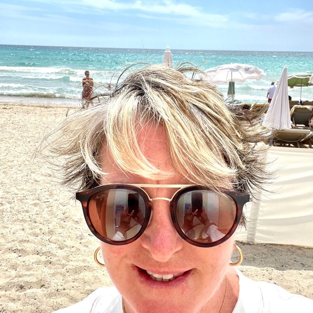 Dr. Colleen Connolly-Ahern