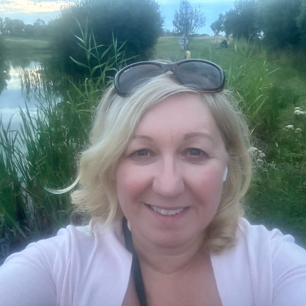 Lorraine Leeson