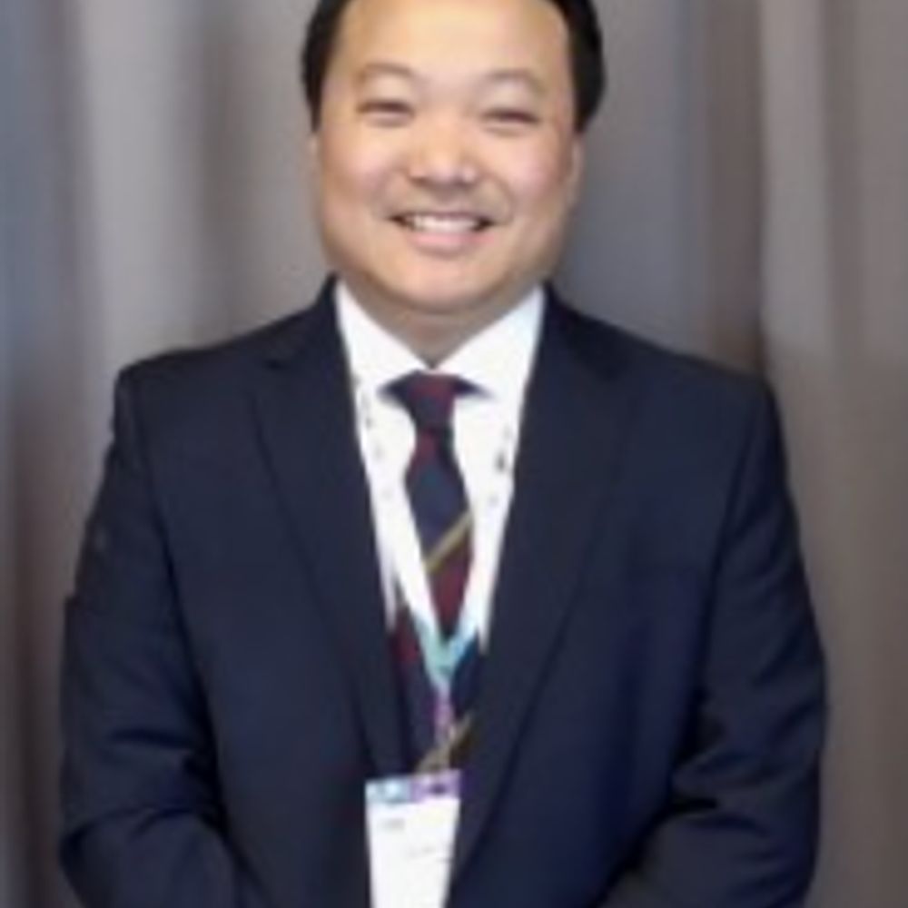 Dr. Herbert Loong