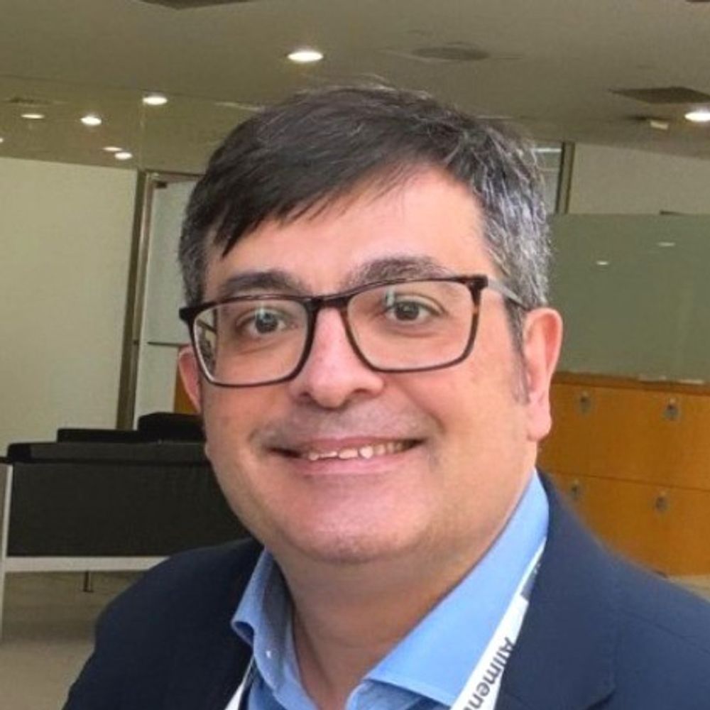 J Miguel Flavián