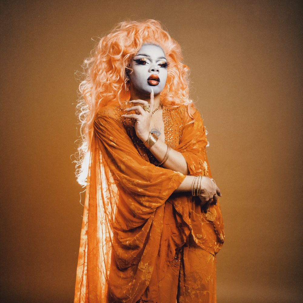 Former Reigning Miss Chicken USA Diamond Deluxe At Large