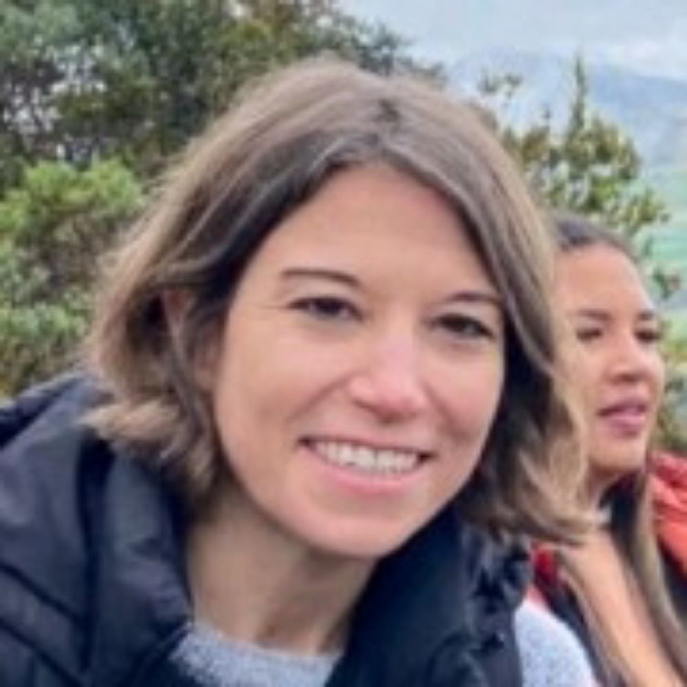 Dr Annette Bauer