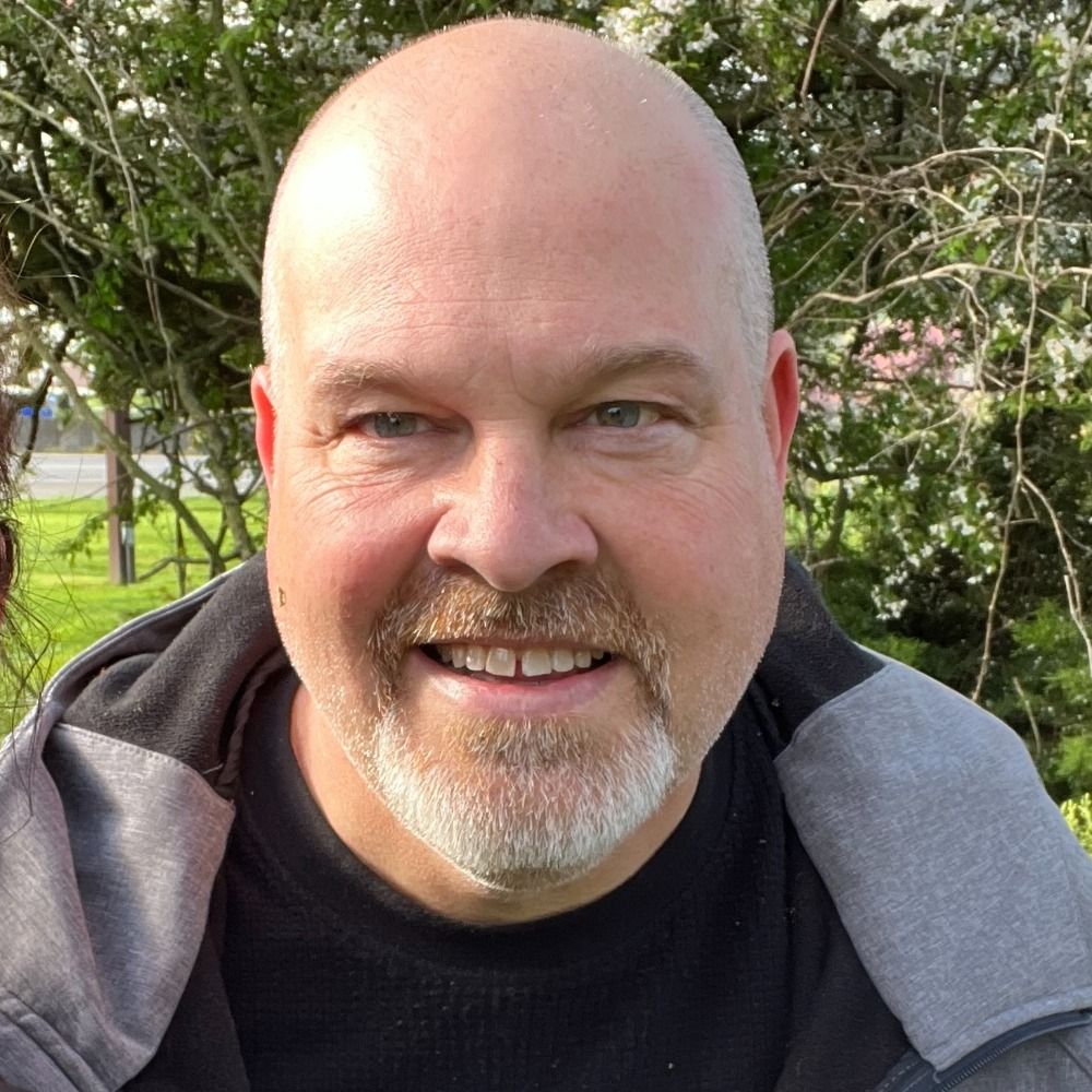 Chris Hollenbeak