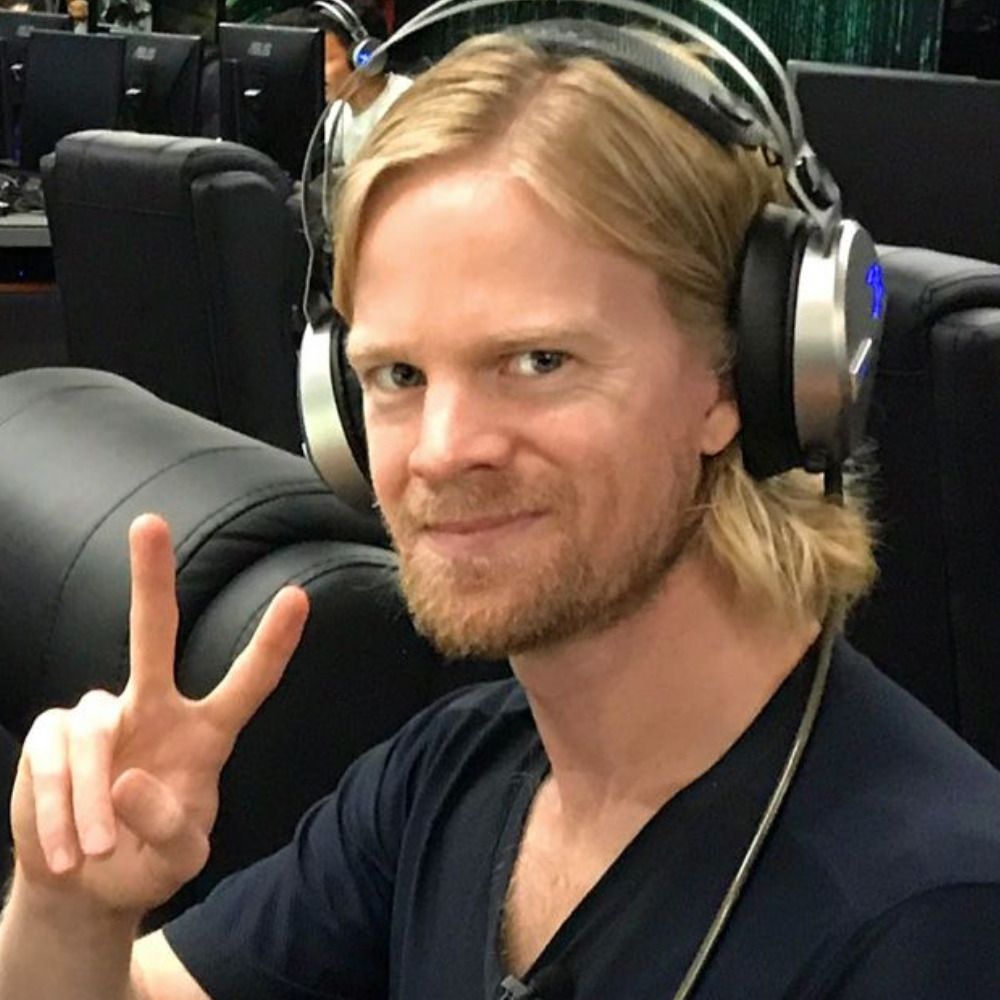 Drew Scanlon