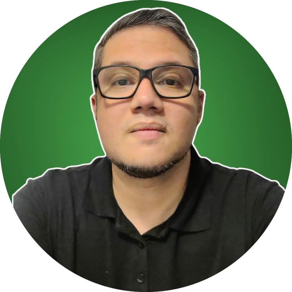 Eduardo Bandeira, Carlos