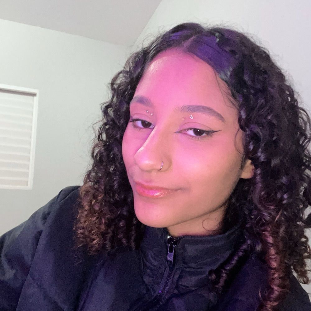 𝓑𝓲𝓪 🐝