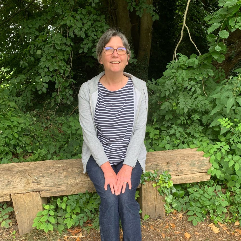 Sue Thomson's avatar