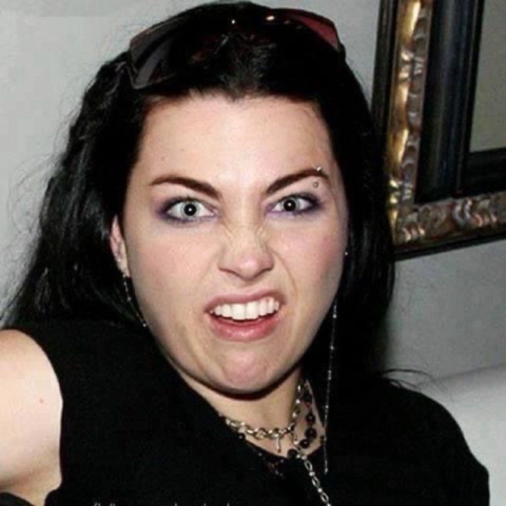 Amy de Souza Lee 